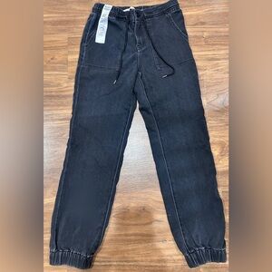 Tinseltown Women’s Black Cargo Jean Joggers/ Soft denim